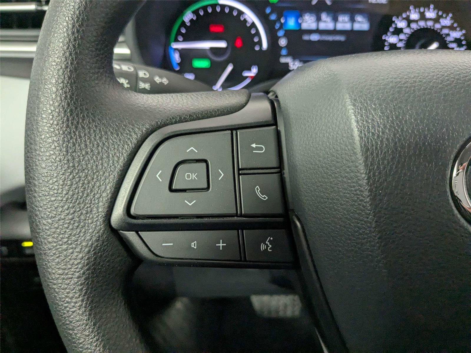 New 2026 Toyota Sienna LE image 14