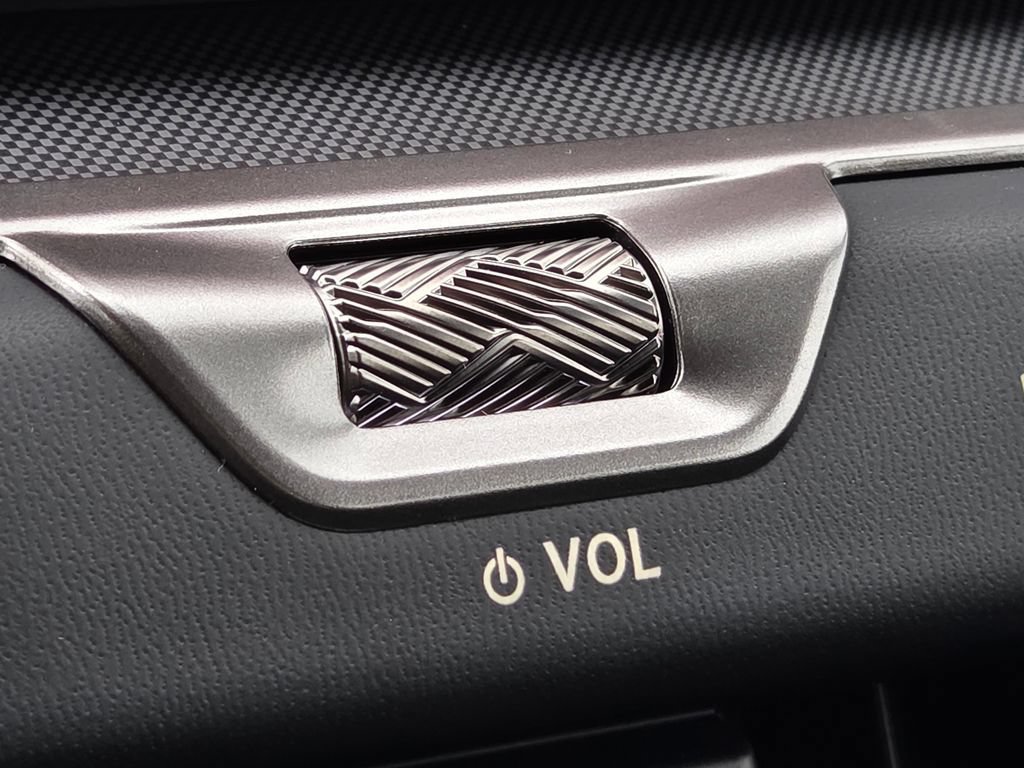 New 2026 Lexus ES 350e FWD image 18