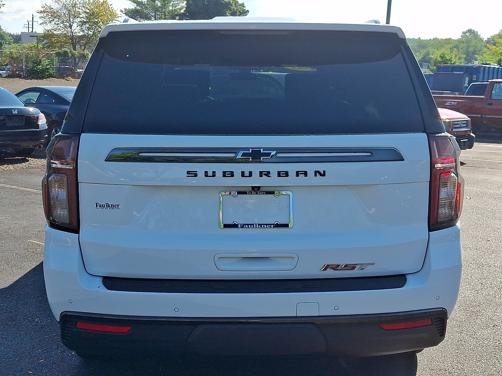 Used 2021 Chevrolet Suburban RST w/ Luxury Package AWD/4WD image 5