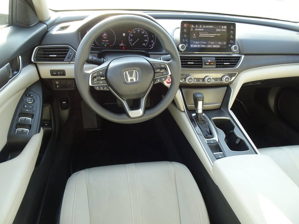 Used 2018 Honda Accord EX image 15