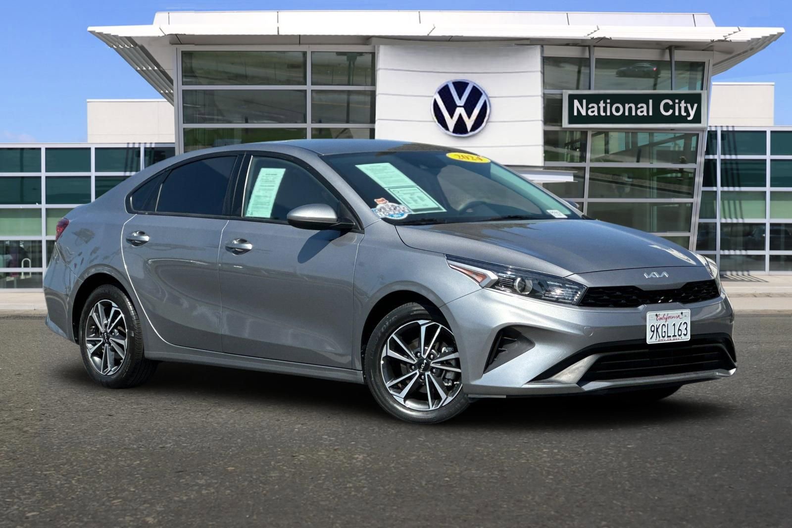 Used 2024 Kia Forte LXS FWD image 2