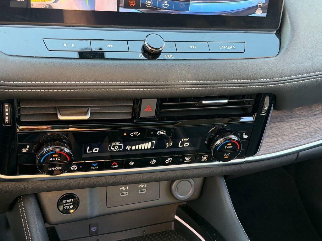 Certified 2024 Nissan Rogue Platinum w/ Platinum Premium Package AWD/4WD image 23