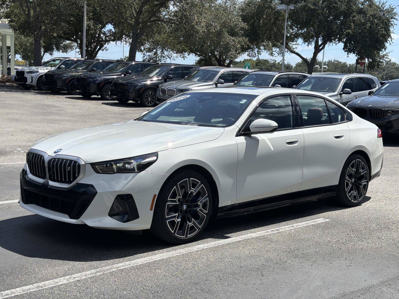 Used 2026 BMW i5 eDrive40 w/ M Sport Package RWD image 8
