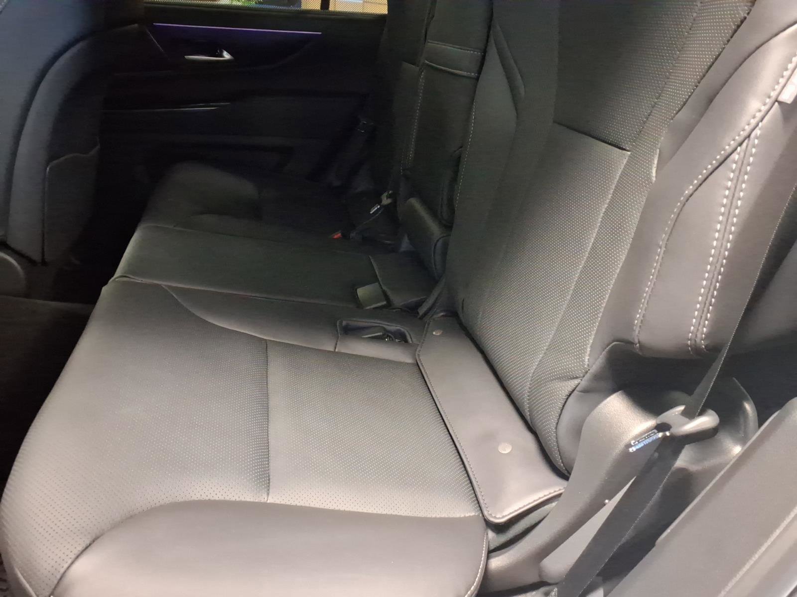 New 2026 Lexus LX 700h Luxury image 11