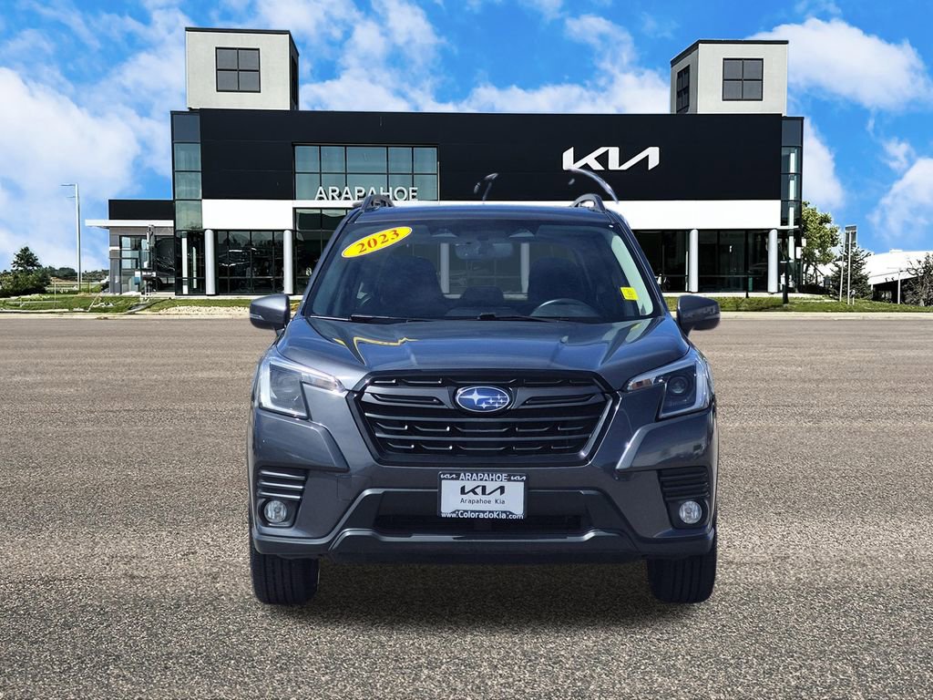 Used 2023 Subaru Forester Limited w/ Popular Package #2 AWD/4WD image 3