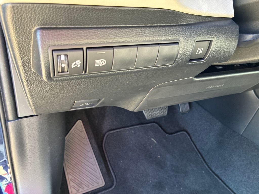 New 2026 Toyota Corolla LE image 32