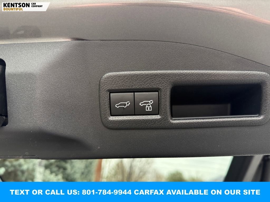 Used 2025 Toyota bZ4X FWD image 35