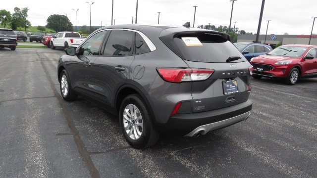 Certified 2022 Ford Escape SE w/ Cold Weather Package image 5