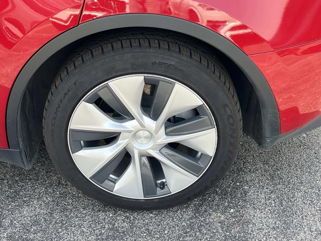 Used 2021 Tesla Model Y Long Range image 7