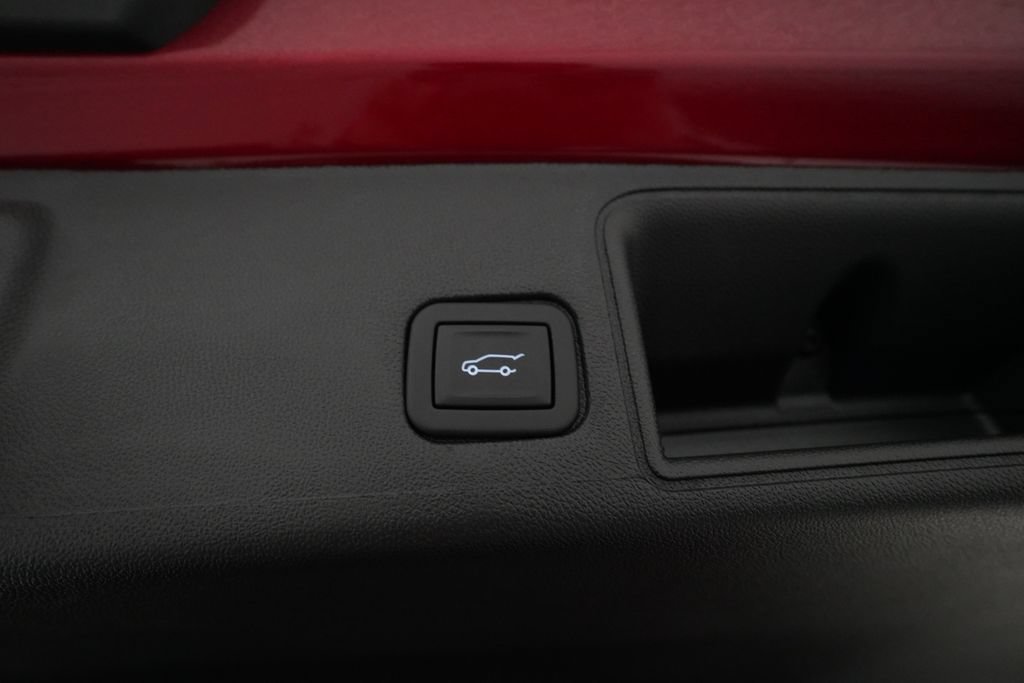 Used 2024 GMC Terrain AT4 AWD/4WD image 15