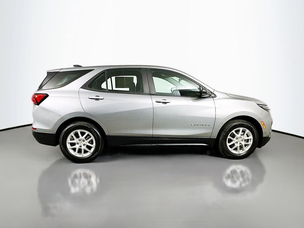 Used 2024 Chevrolet Equinox LS FWD image 7