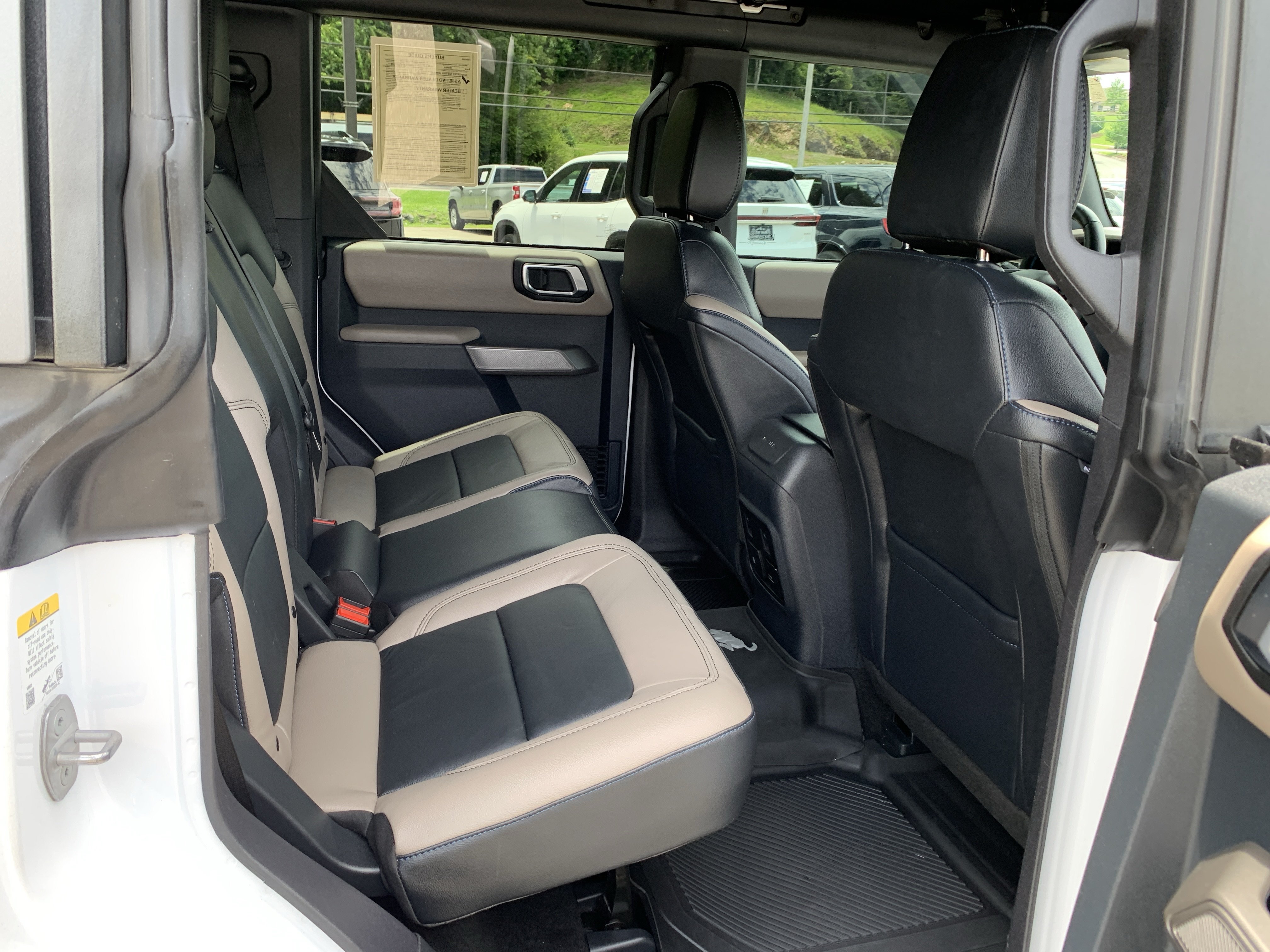 Used 2023 Ford Bronco Wildtrak AWD/4WD image 38