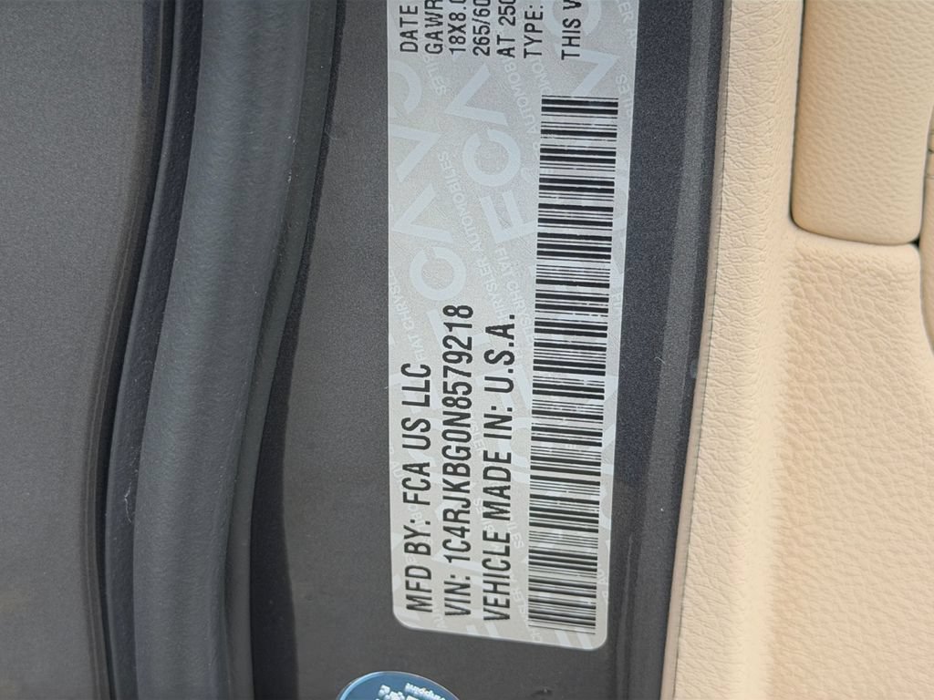 Used 2022 Jeep Grand Cherokee L Limited w/ MOPAR Finishing Package AWD/4WD image 30