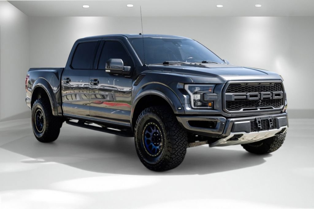 Used 2017 Ford F150 Raptor w/ Equipment Group 802A Luxury image 6