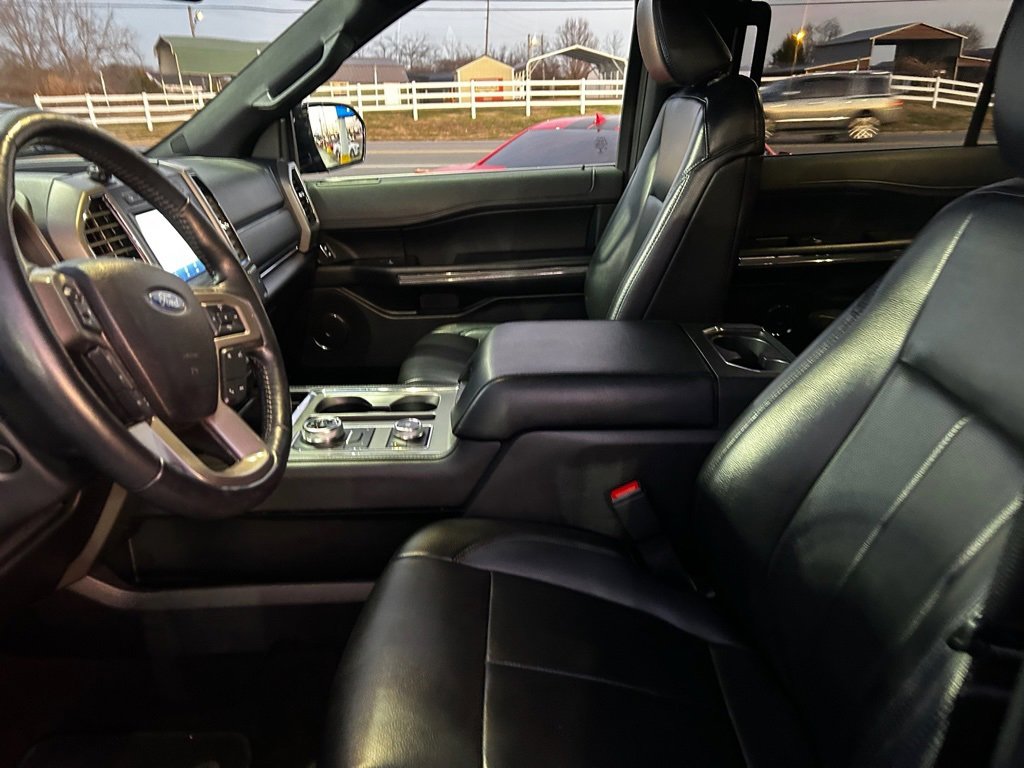 Used 2021 Ford Expedition XLT image 9