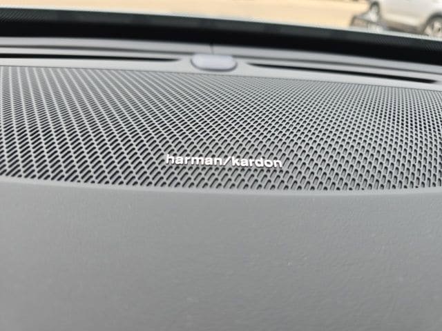 New 2026 Volvo XC90 B6 Plus w/ Protection Package Premier image 36