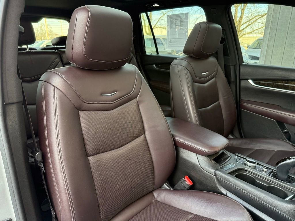 Used 2020 Cadillac XT6 Premium Luxury image 30