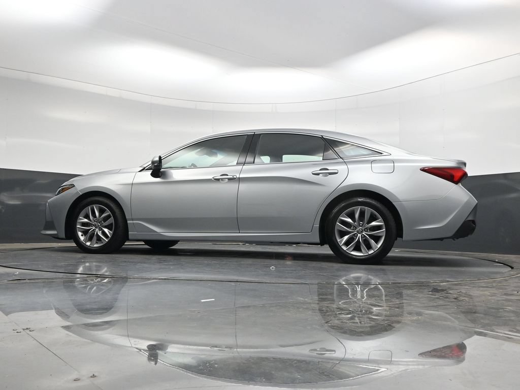 Used 2022 Toyota Avalon XLE w/ Moonroof Package FWD image 35