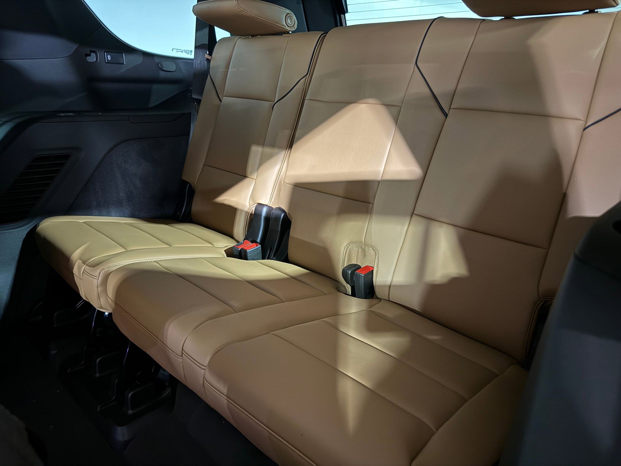 Certified 2026 Cadillac Escalade Luxury image 47