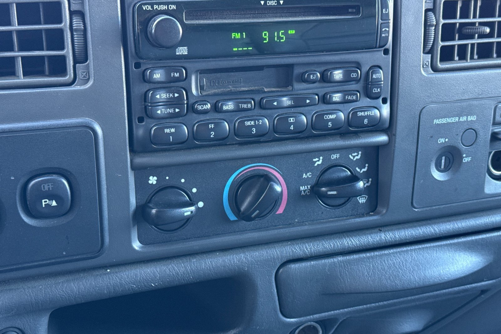 Used 2003 Ford F250 Lariat AWD/4WD image 18
