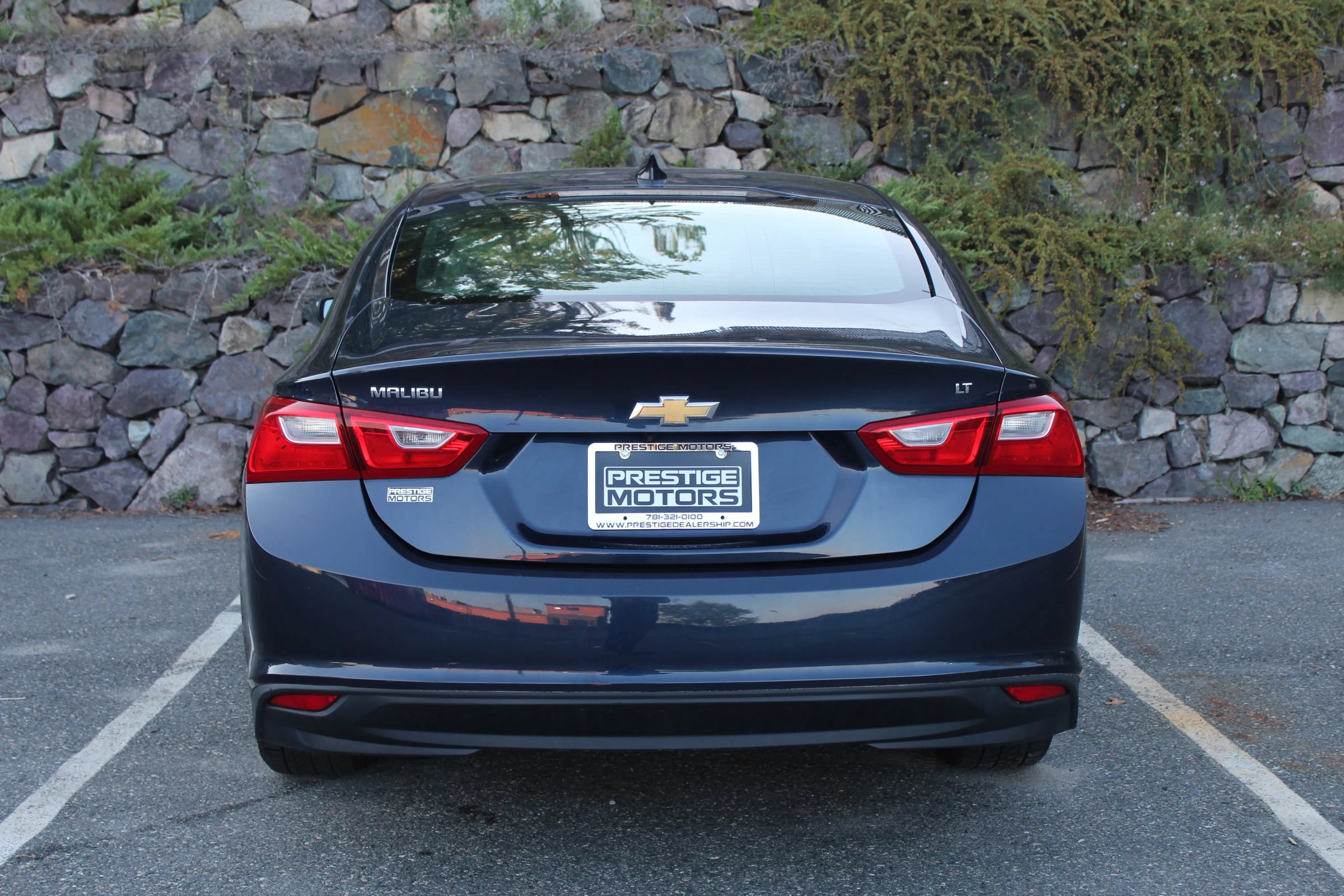 Used 2016 Chevrolet Malibu LT FWD image 8