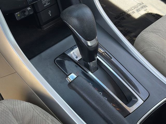 Used 2013 Honda Accord EX image 29