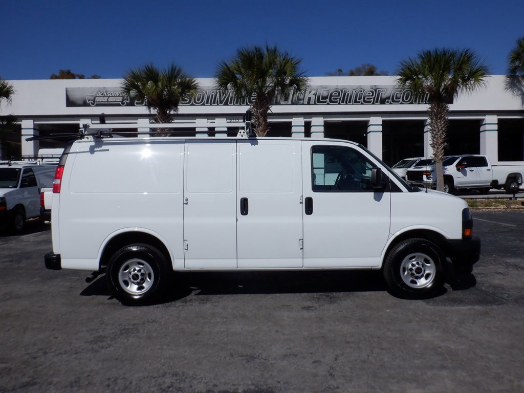 Used 2023 GMC Savana 2500 w/ Driver Convenience Package image 1