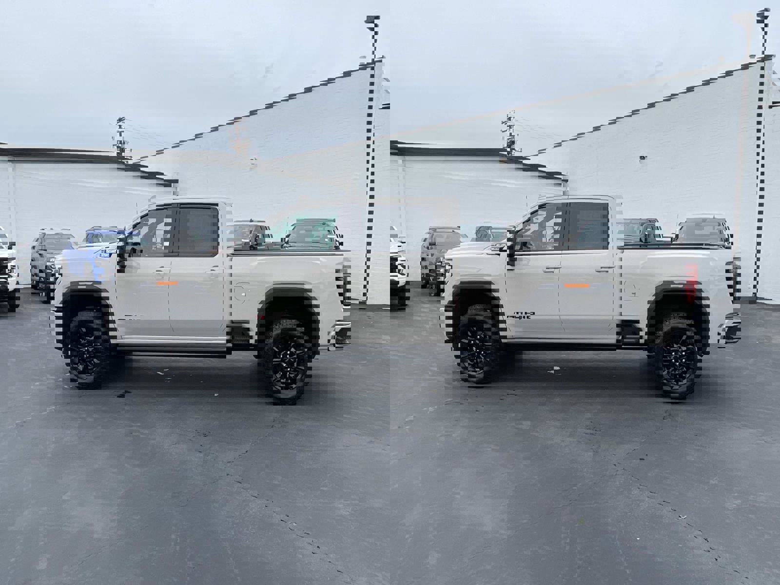 New 2026 GMC Sierra 2500 AT4 w/ AT4 Premium Plus Package image 8