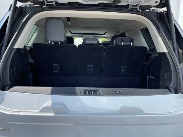Used 2025 Ford Expedition Active AWD/4WD image 32