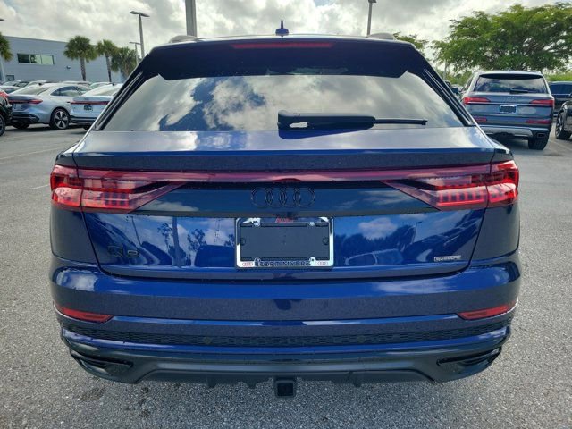 Used 2021 Audi Q8 Prestige image 6