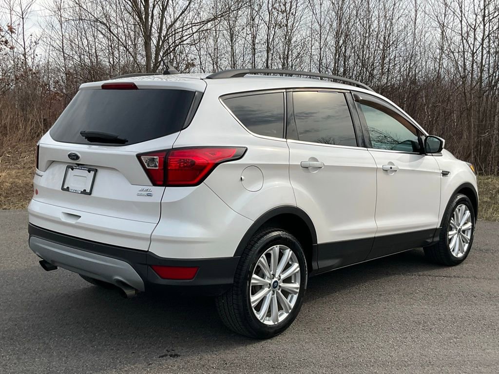 Used 2019 Ford Escape SEL image 25