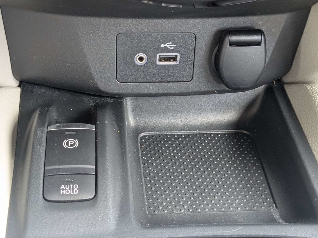 Used 2022 Nissan Rogue Sport SL w/ Premium Package FWD image 23