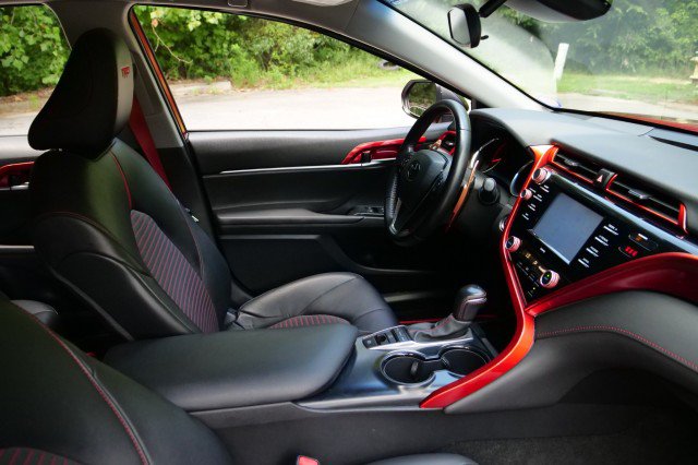 Used 2020 Toyota Camry TRD FWD image 34