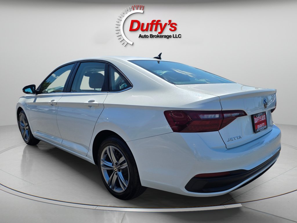 Used 2024 Volkswagen Jetta SE FWD image 32