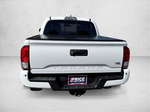 Used 2017 Toyota Tacoma TRD Sport w/ Premium & Technology Package AWD/4WD image 6