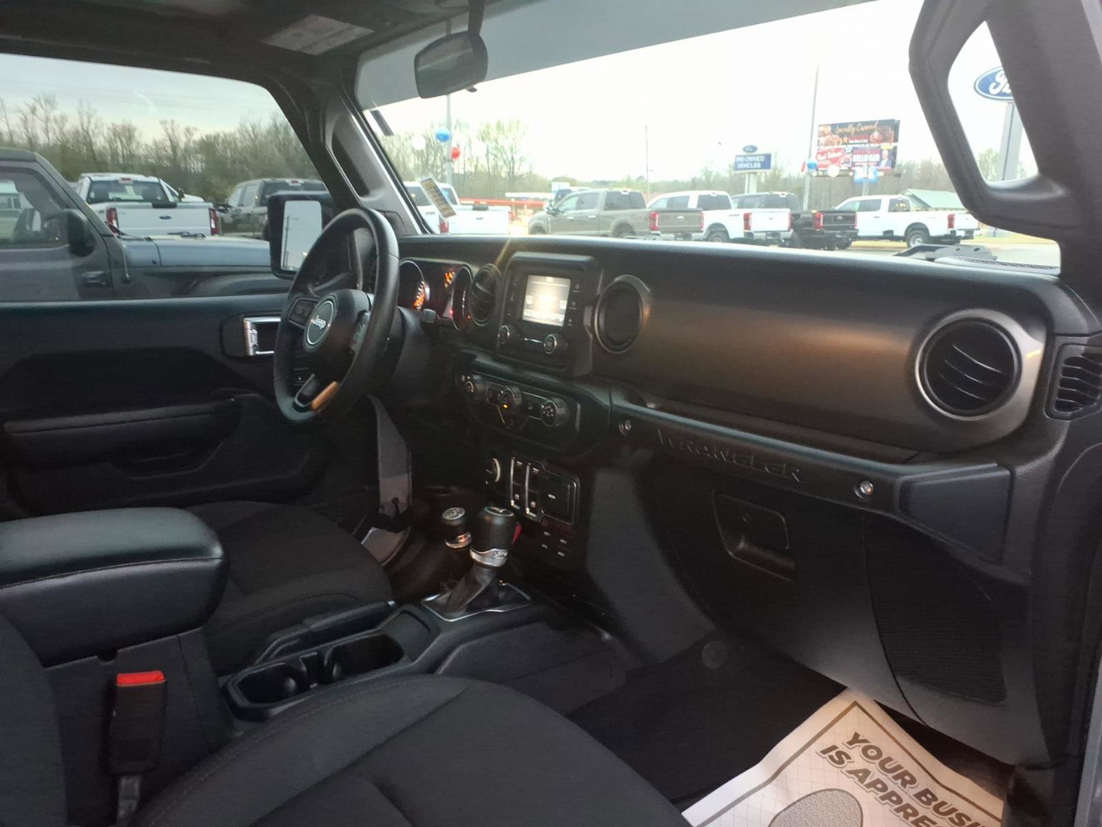 Used 2019 Jeep Wrangler Sport image 7