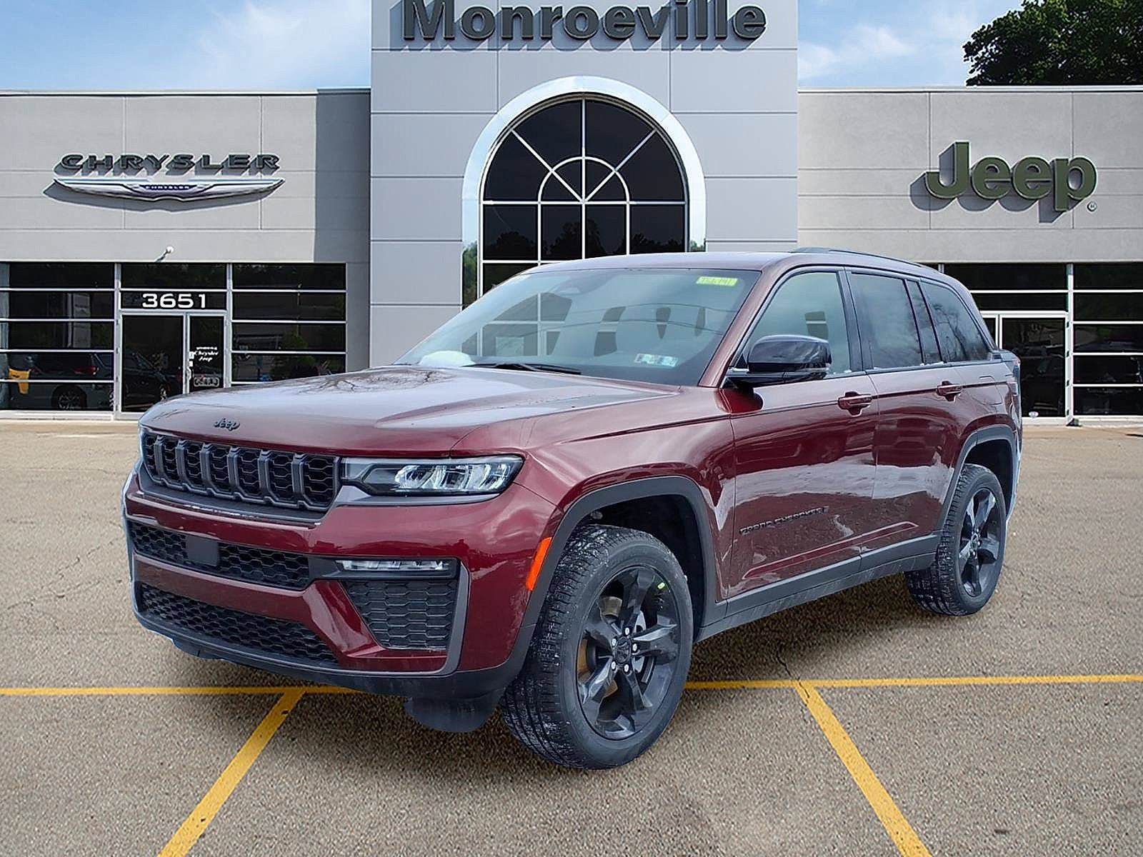 New 2026 Jeep Grand Cherokee Limited w/ Limited Altitude Package