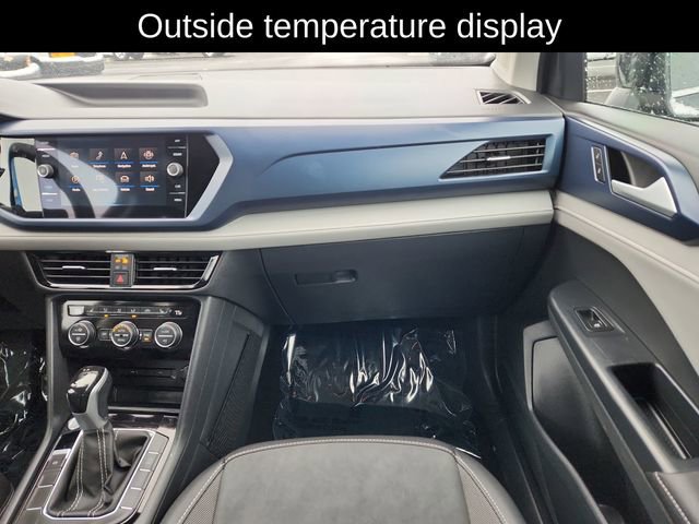 Used 2024 Volkswagen Taos SE image 23