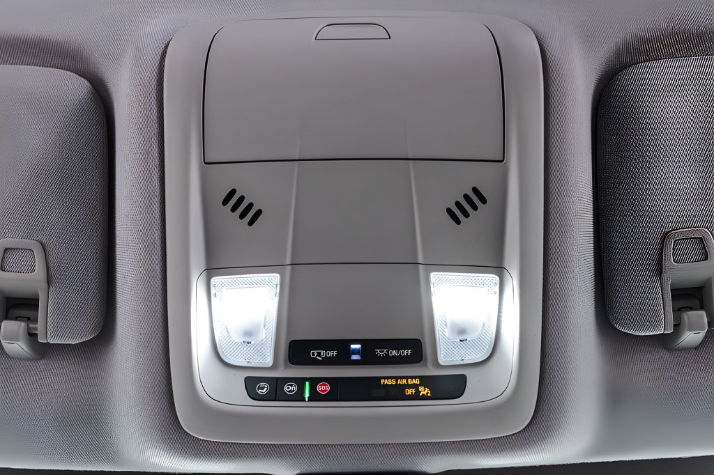 Used 2025 Chevrolet Blazer LT FWD image 17