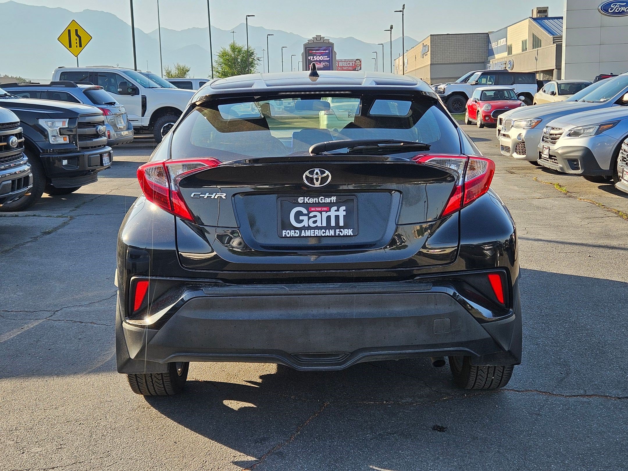 Used 2020 Toyota C-HR XLE FWD image 7