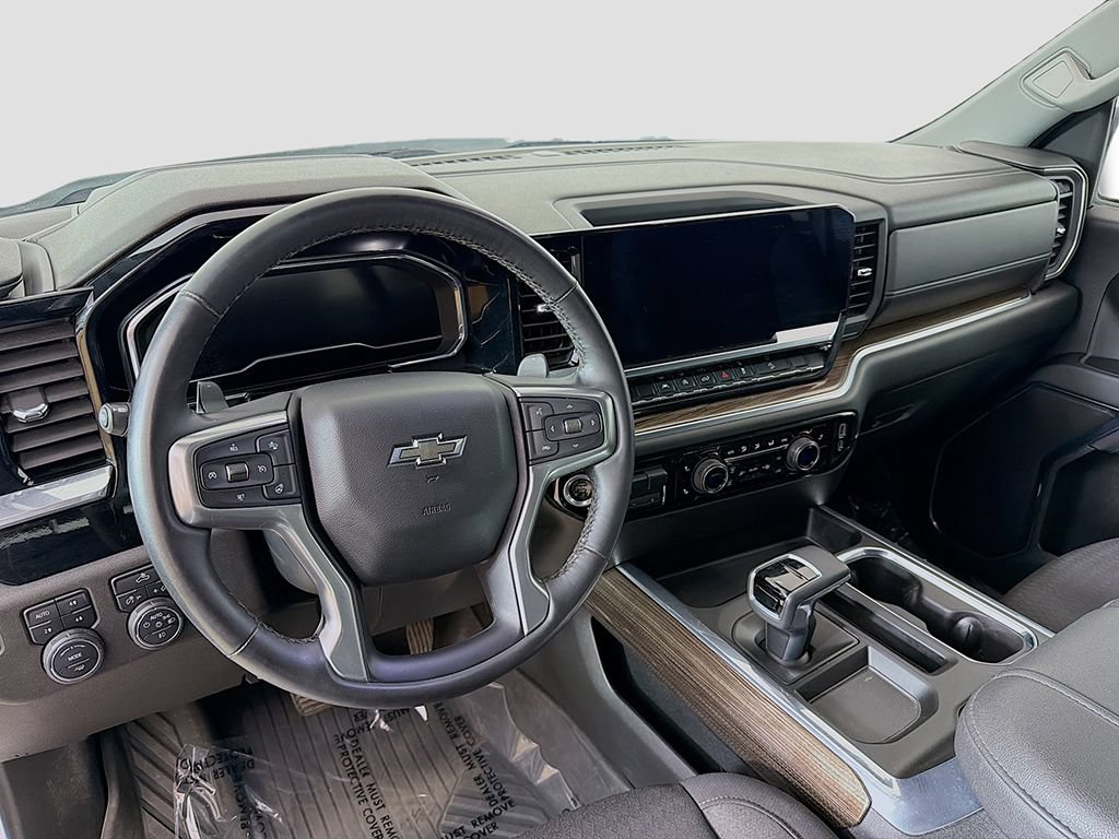 Used 2023 Chevrolet Silverado 1500 RST AWD/4WD image 17