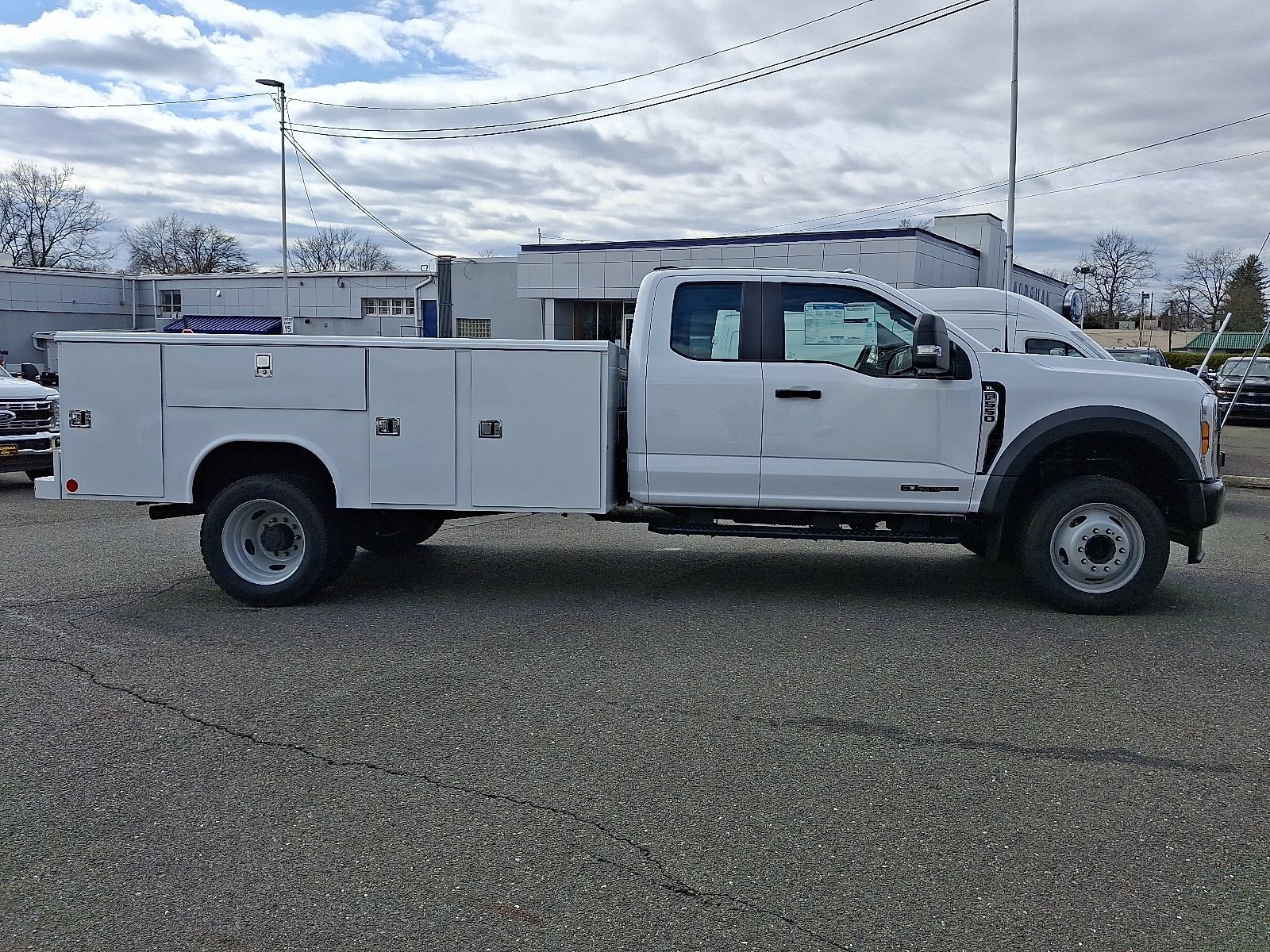 New 2024 Ford F550 2WD SuperCab Super Duty image 7