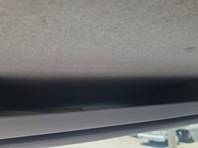 Used 2023 Isuzu NPR RWD image 27