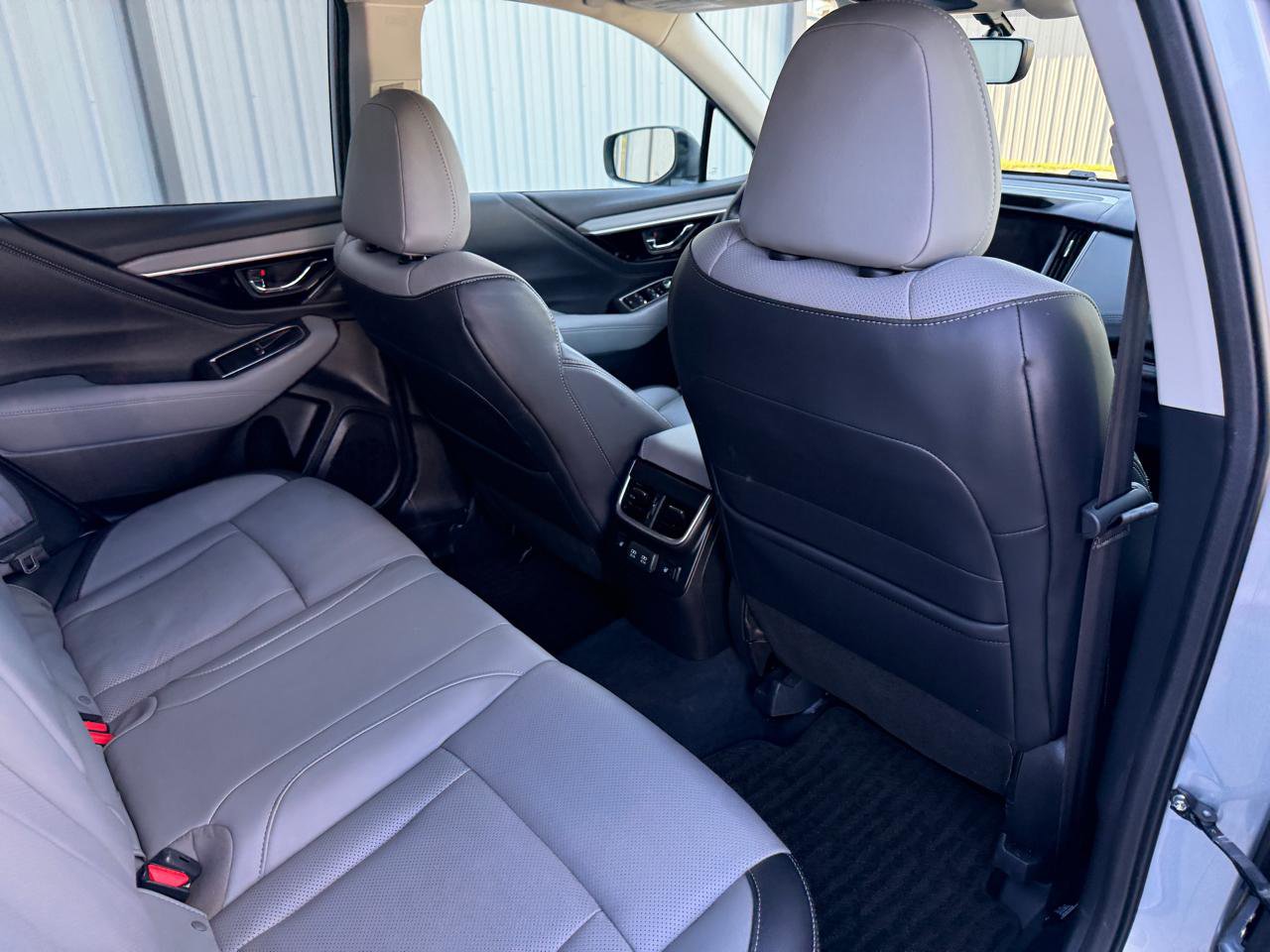 Used 2022 Subaru Outback Limited AWD/4WD image 36