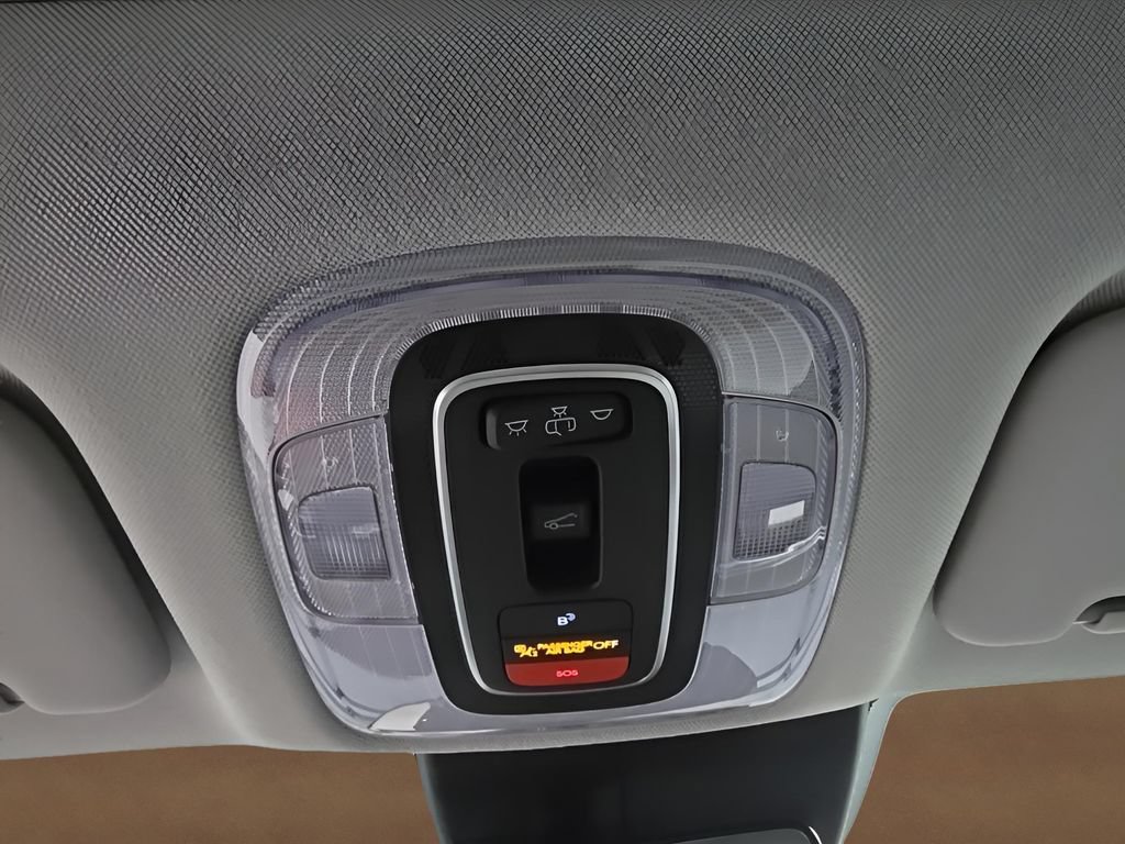 New 2026 Hyundai Elantra Limited FWD image 30