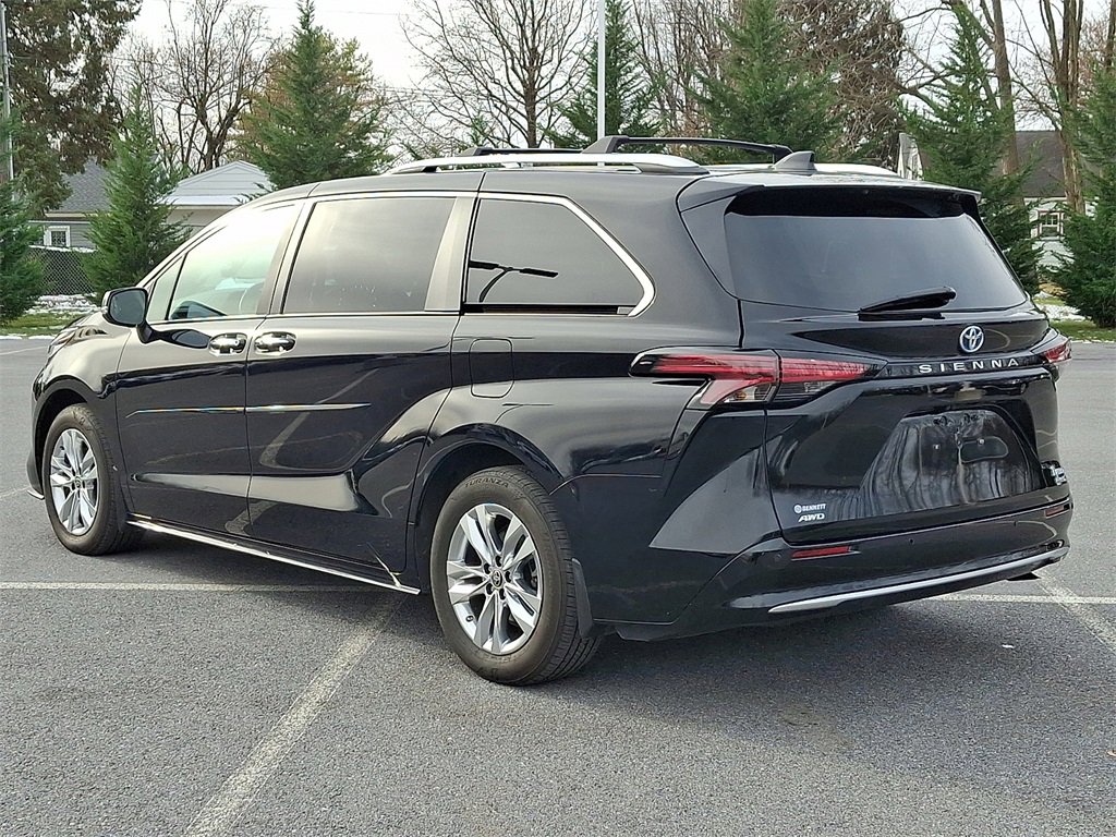 Certified 2024 Toyota Sienna Limited image 6