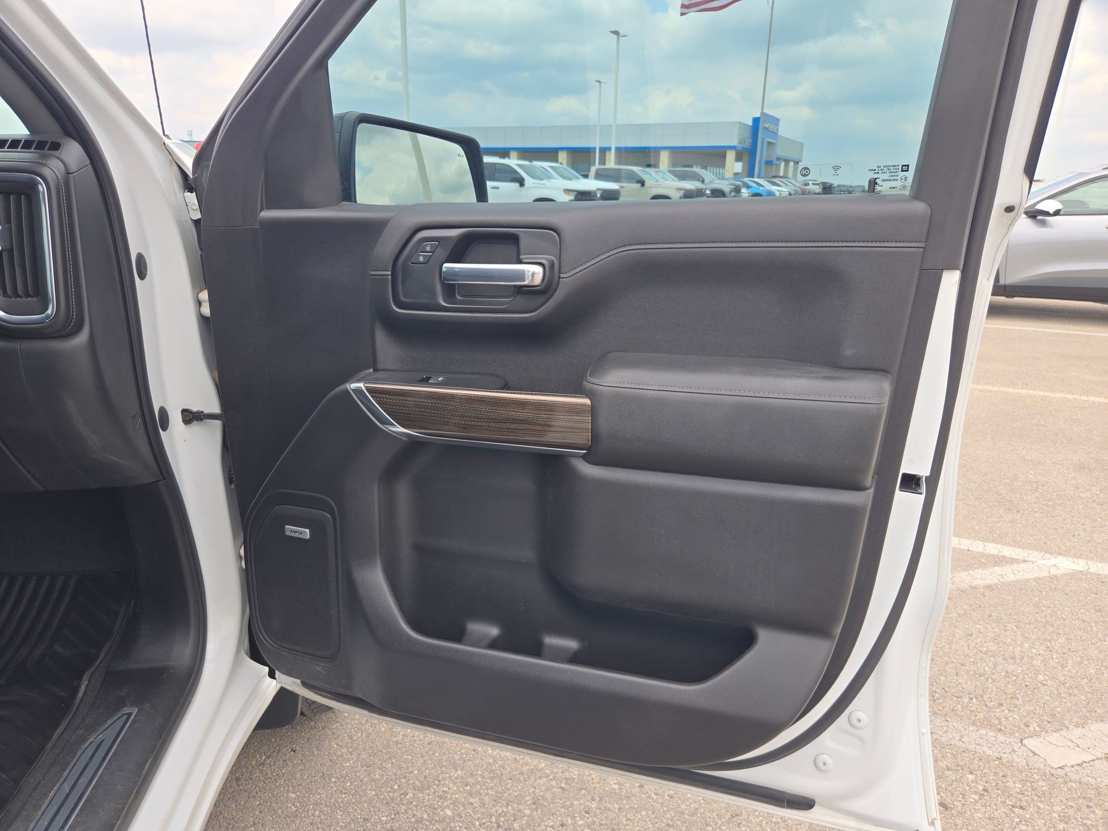 Certified 2020 Chevrolet Silverado 1500 RST w/ Texas Edition AWD/4WD image 25