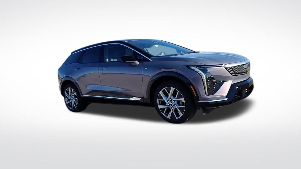 New 2026 Cadillac Optiq Luxury 1 image 8