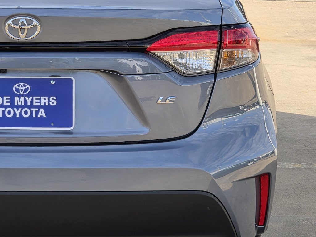 Used 2024 Toyota Corolla LE FWD image 9