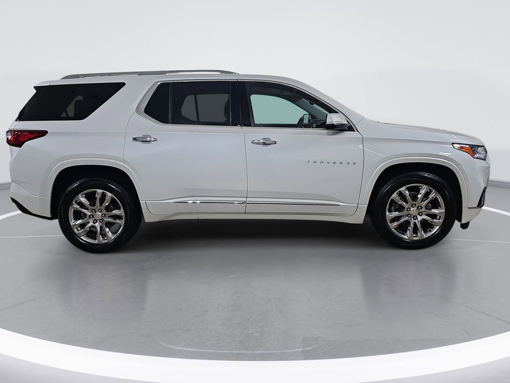 Certified 2021 Chevrolet Traverse High Country image 2